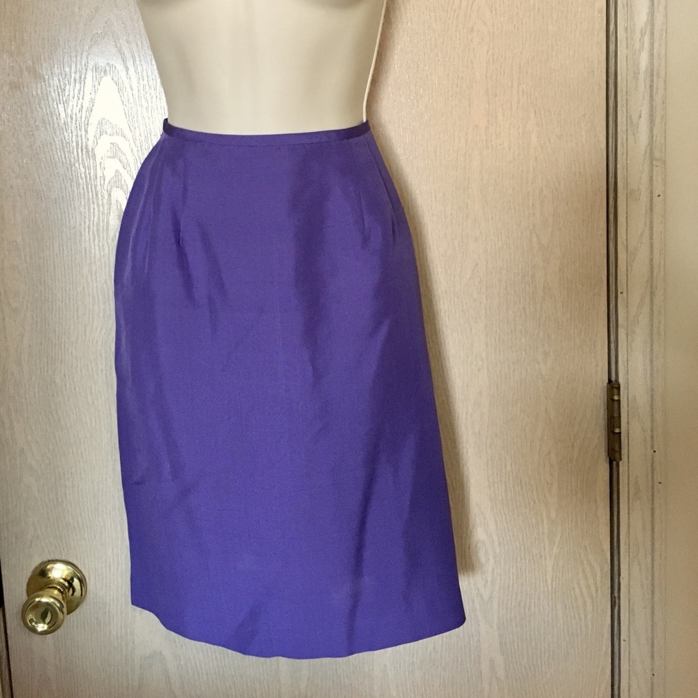 ❌DONATED❌Petite Kasper & Company ASL 100% silk skirt